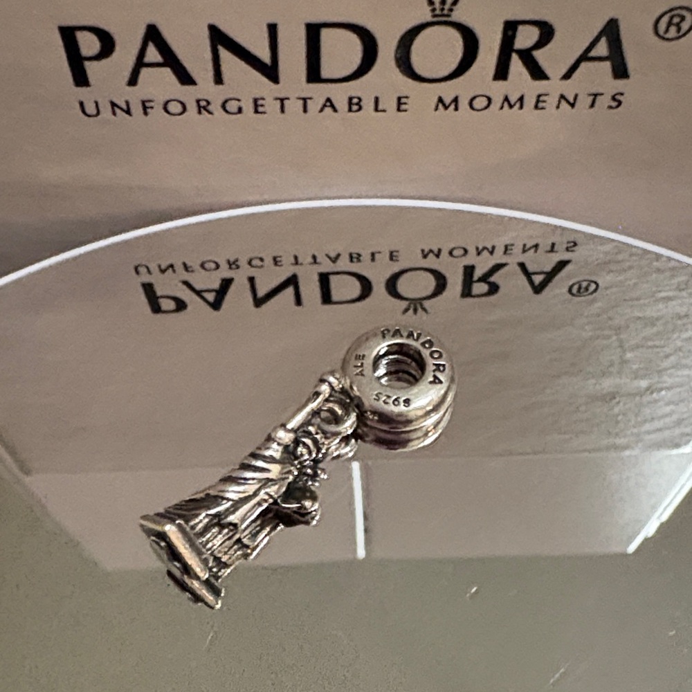Pandora New York Statue of Liberty Charm